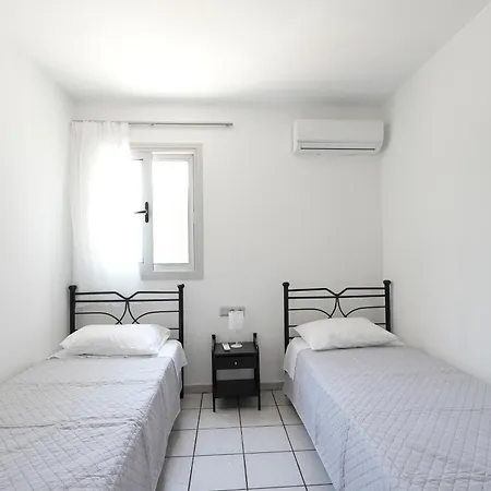 Demetrious * Kondaraíni