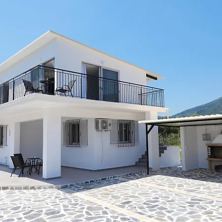 Demetrious * Kondaraíni