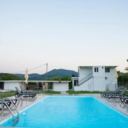 Demetrious Дом отдыха